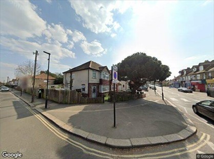 3 Bed Semi-Detached House, Whitton Road, TW3