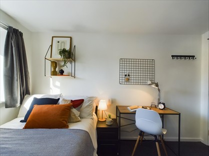Room in a Shared House, Brookside, DE1