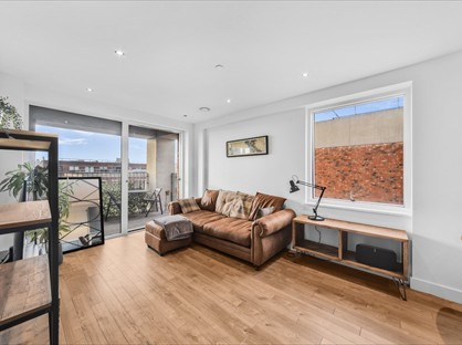 1 Bed Flat, Torchbearer Court, E3