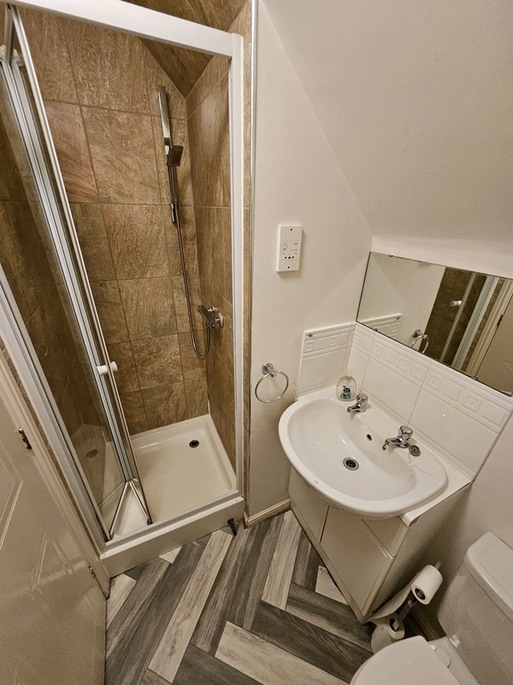 Additional image 10 of Room in a Shared House, Nottingham, NG5, N1 7GU