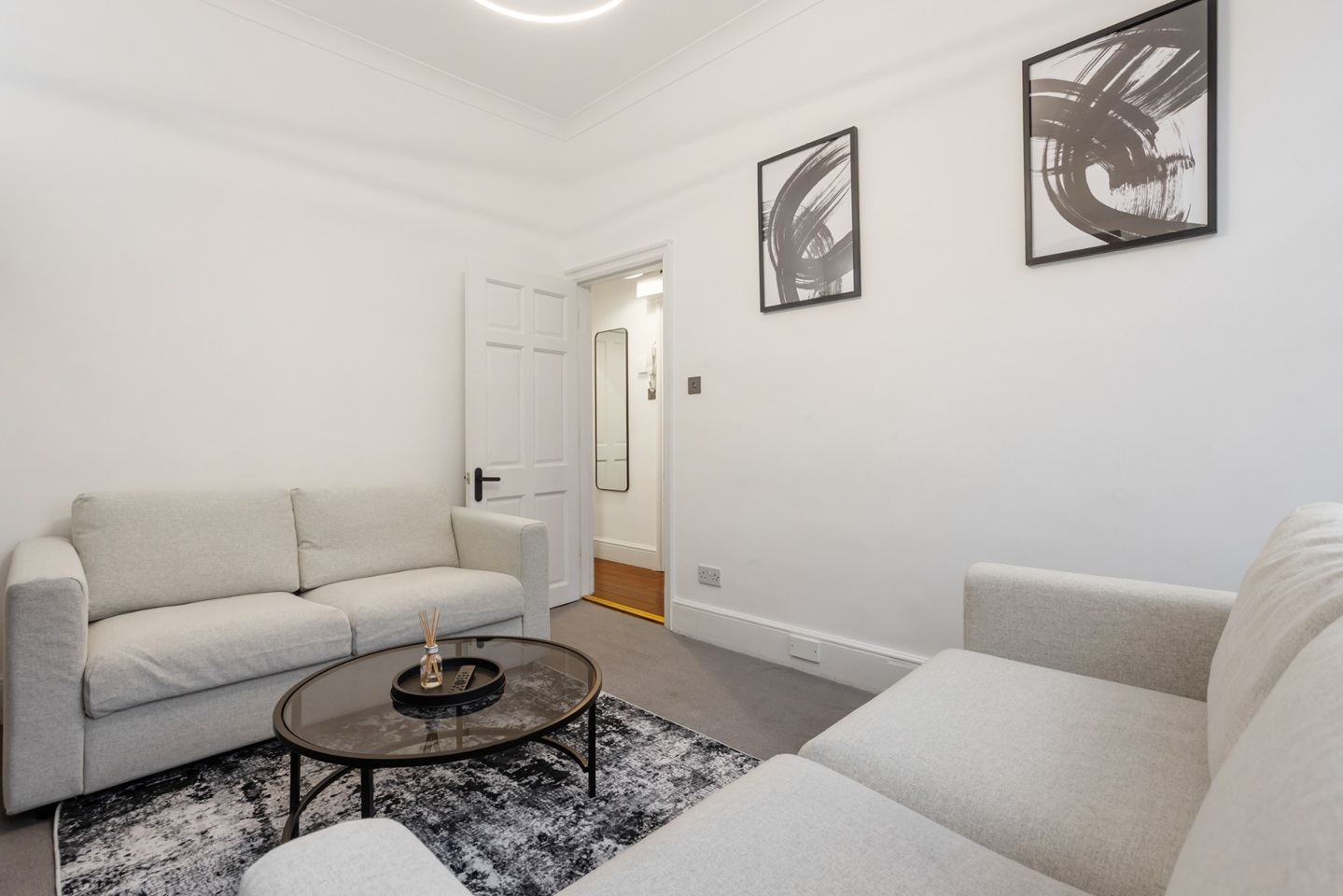 1 Bed Flat, Rossmore Road, NW1 photo 4