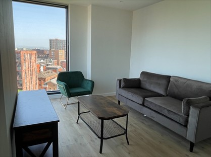 2 Bed Flat, Aspin Lane, M4