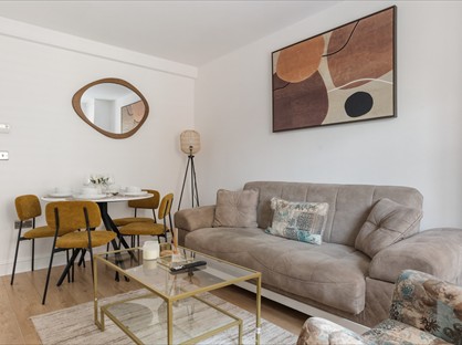 1 Bed Flat, Sheridan Buildings, WC2B