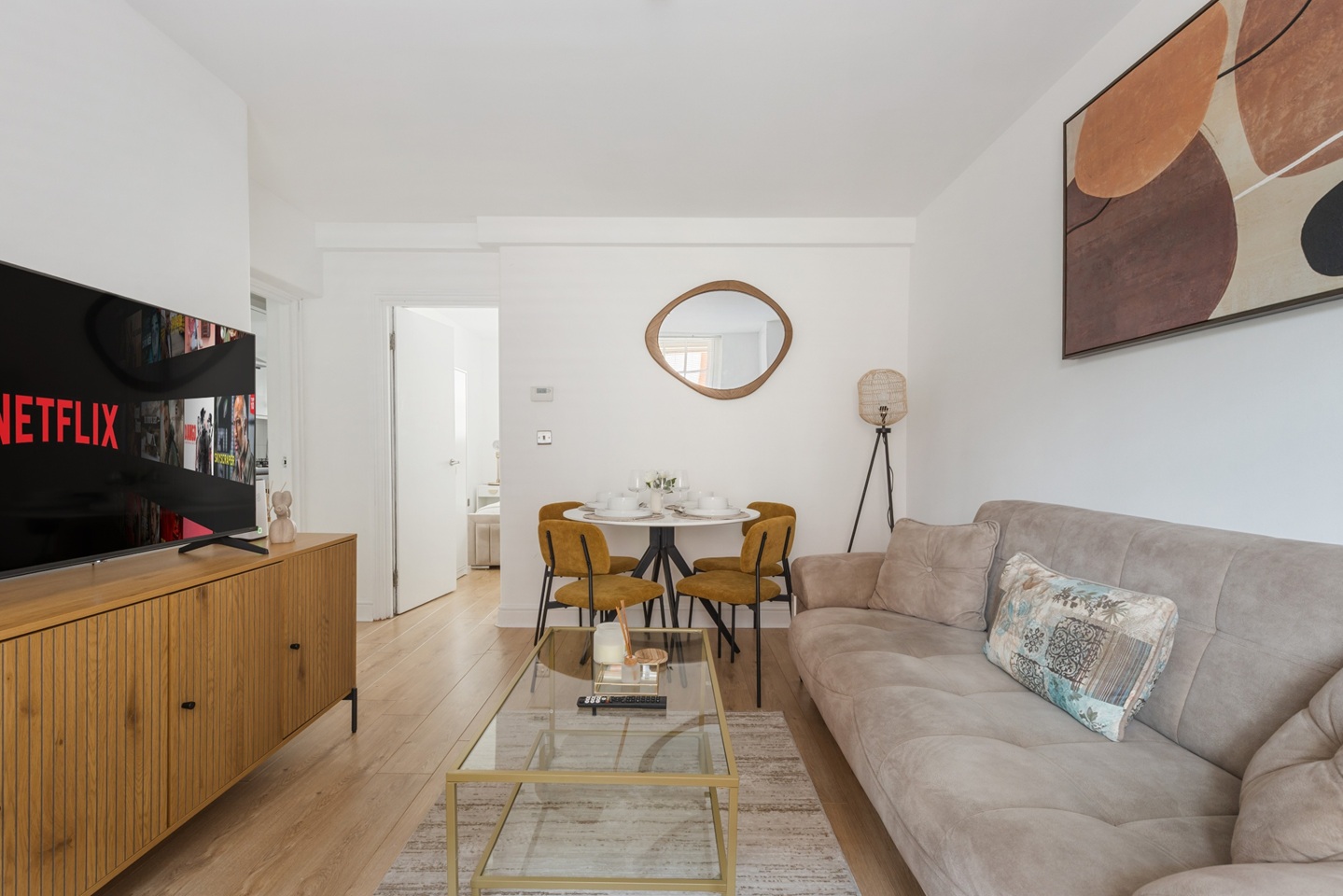 1 Bed Flat, Sheridan Buildings, WC2B photo 4