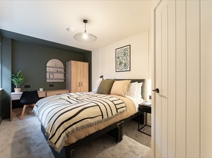 Room in a Shared House, Hodge Road, M28