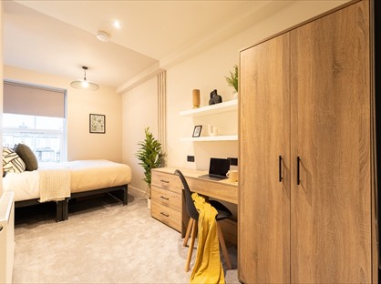 Room in a Shared House, Hodge Road, M28