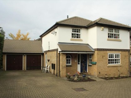 Room in a Shared House, Chertsey, KT16