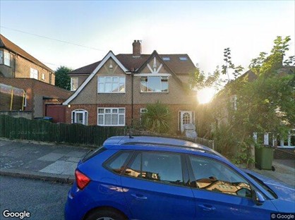 Room in a Shared House, Brinklow Crescent, SE18