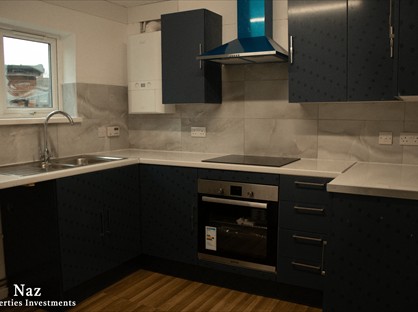 4 Bed Semi-Detached House, College Road, SY11