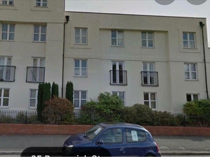 2 Bed Flat, Regency Place, CV31