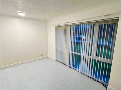 2 Bed Flat, Sutton Avenue, BN10