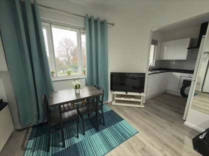 Studio Flat, Brendon Close, UB3