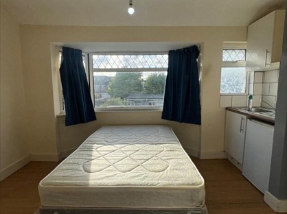 Room in a Shared House, Roxeth Green Avenue, HA2