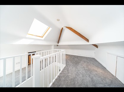 4 Bed Semi-Detached House, Hillcrest Avenue, L36