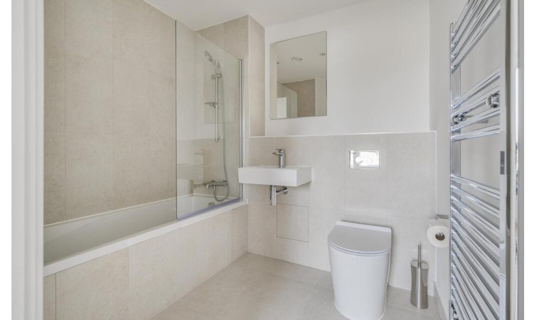 Additional image 3 of Studio Flat, Grovelands Road, RG30, N1 7GU