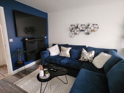 2 Bed End Terrace, Walnut Close, WV14