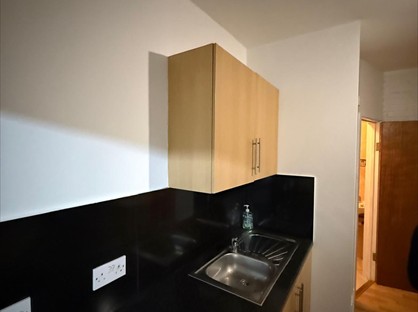 Studio Flat, Frederick Place, SE18