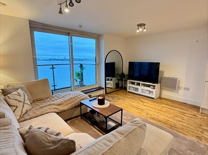 2 Bed Flat, Prospect Place, CF11