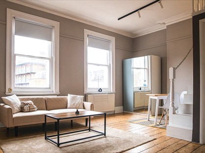 Studio Flat, Upper Street -, N1