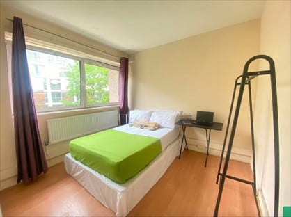 Room in a Shared House, Gilbertson House, E14