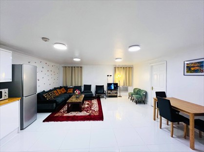 3 Bed Flat, Lampton Road, TW3