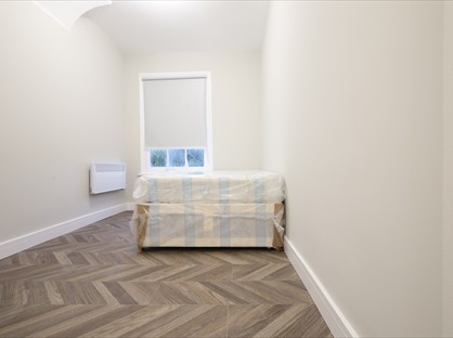 Studio Flat, Cranleigh Road, TW13