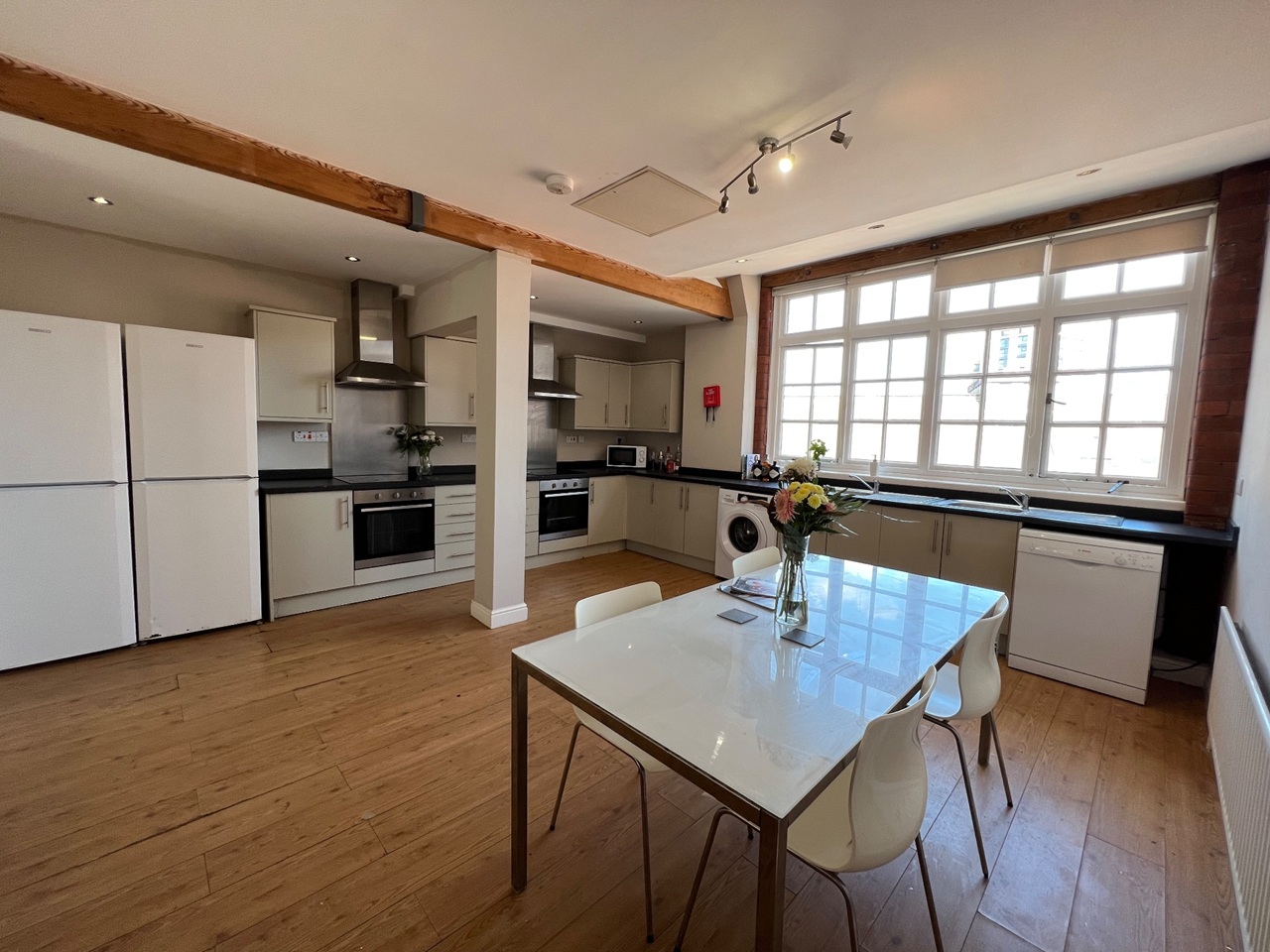 Room in a Shared Flat, Bells Square, S1, N1 7GU