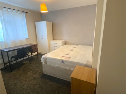 Room in a Shared House, Thimbler Road, CV4