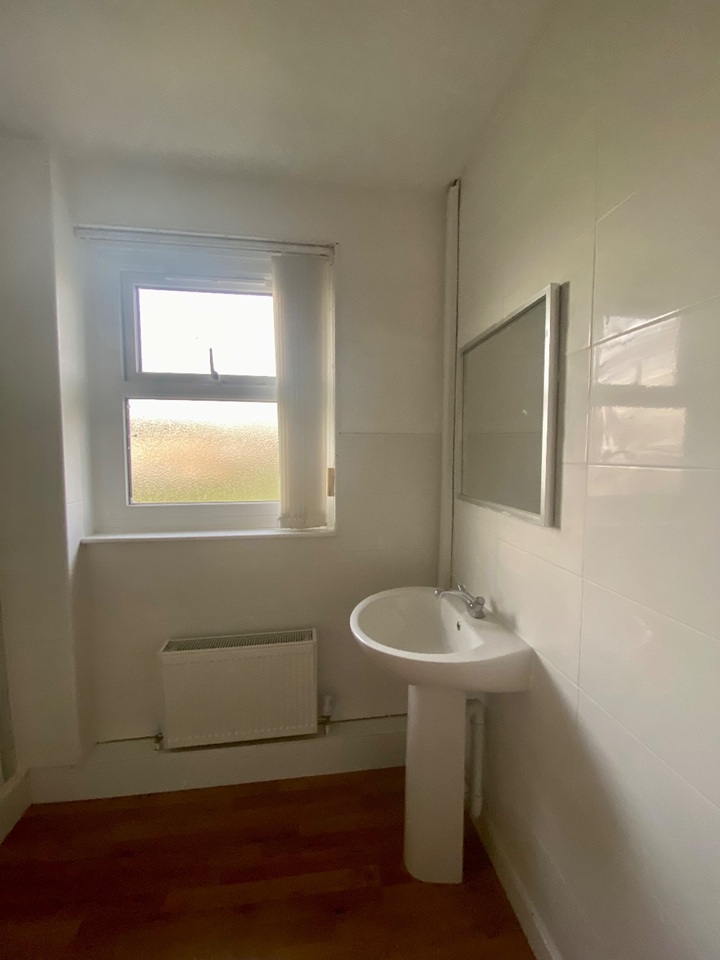 Additional image 3 of Room in a Shared House, Thimbler Road, CV4, N1 7GU