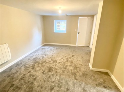 1 Bed Flat, Mount Vernon Road, S70