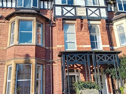 2 Bed Flat, Heath Terrace, CV32