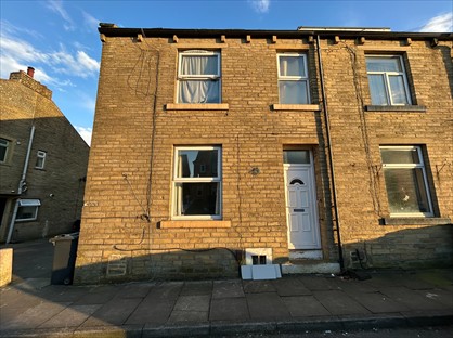 2 Bed Terraced House, Alexandra Street, BD13