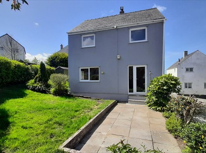 3 Bed Detached House, Caeau Gleision, LL57
