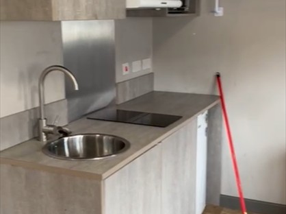 Studio Flat, Babington Lane, DE1