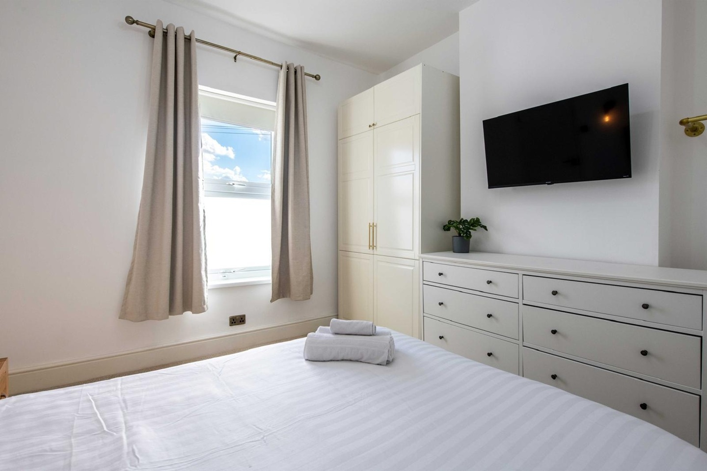 Additional image 11 of 2 Bed Detached House, Montpelier Road, NG7, N1 7GU