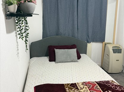 Room in a Shared Flat, Station Way, SM3