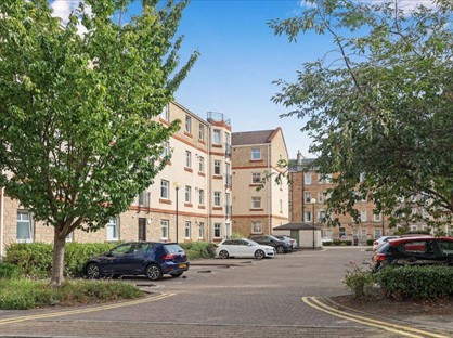 2 Bed Flat, Sinclair Place, EH11