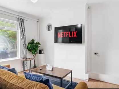 2 Bed Terraced House, Northborough Road, SW16