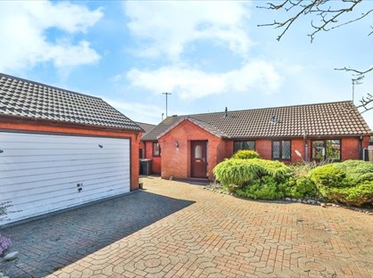 3 Bed Bungalow, Roehampton Drive, NG9