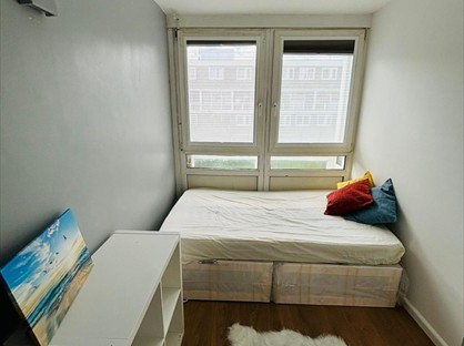 Room in a Shared Flat, Stunning Double Room In Tooting Bec, SW17