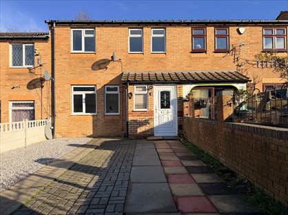 3 Bed Terraced House, Loriner Place, MK14