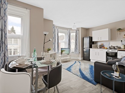 1 Bed Flat, Newcombe Road, SO15