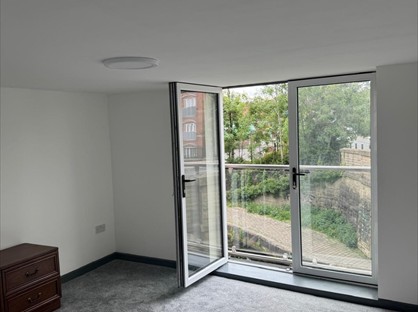 1 Bed Flat, Oldham Road, M35