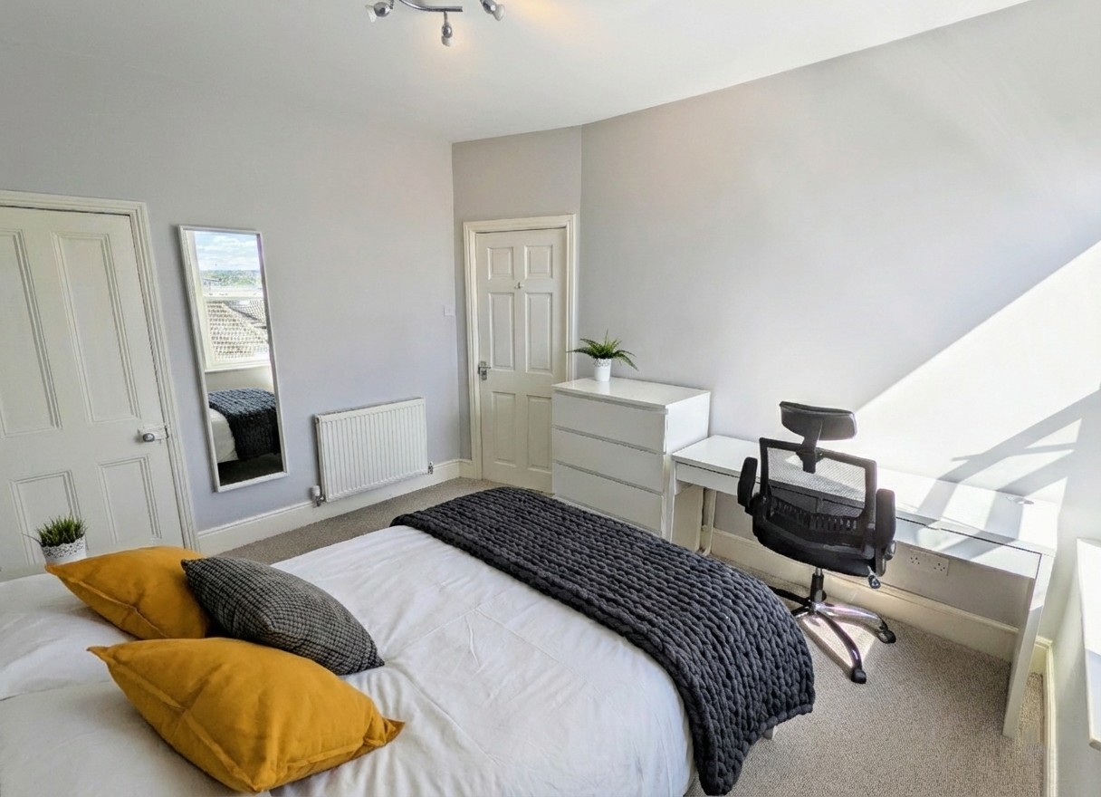 Additional image 4 of 4 Bed Terraced House, Ingram Road, S2, N1 7GU