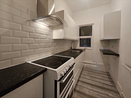 2 Bed Flat, London Road, SS0