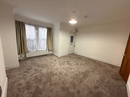 1 Bed Flat, Ashford Rd, PL4
