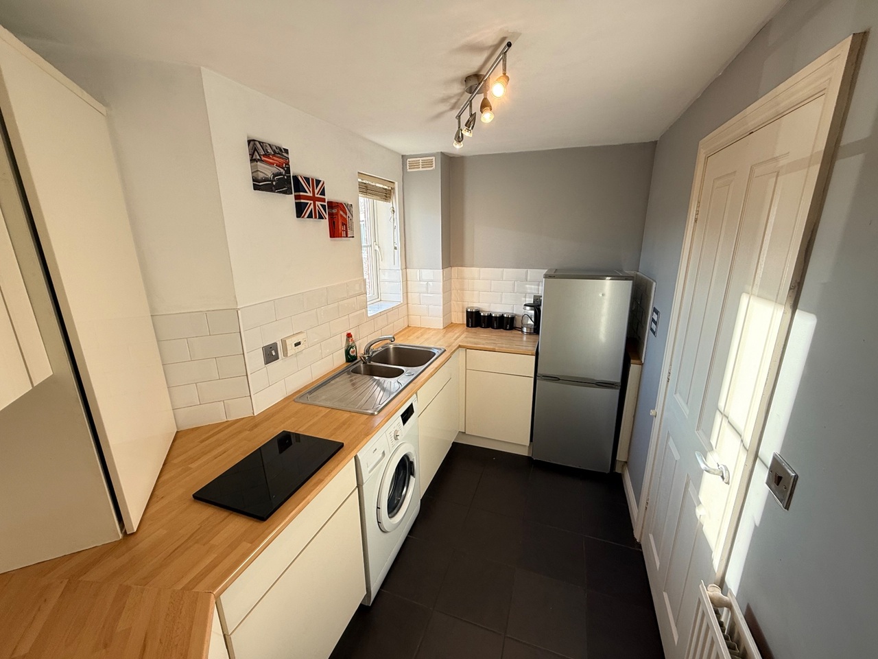 Newcastle Upon Tyne - 2 Bed Flat, Heathfield, NE27 - To Rent Now for £ ...