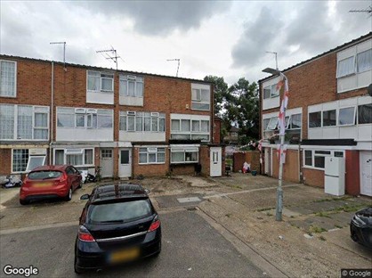 6 Bed Semi-Detached House, Russet Close, UB10