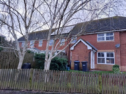 1 Bed Terraced House, Withy Bush, RH15