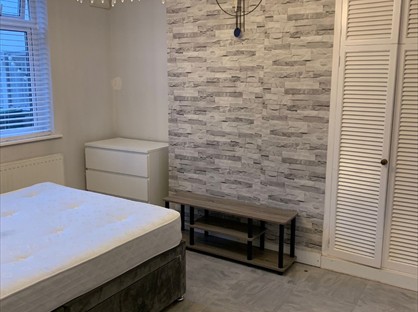 Room in a Shared House, Dorset Avenue, RM1